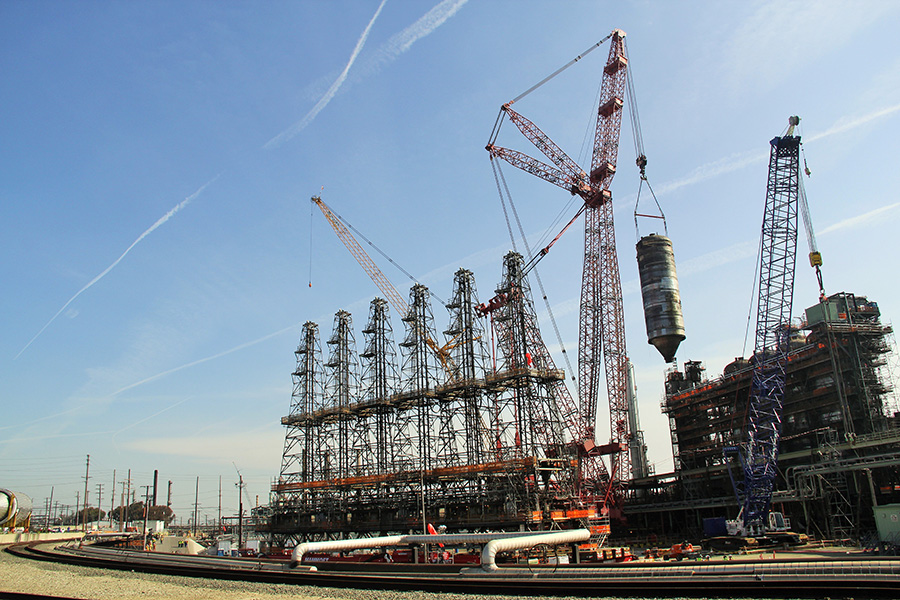 Coke Drum lift – 275 tons – Western States Refinery – Fall 2014